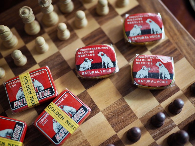 Nipper狗狗古董唱針盒 - 裝飾/擺設  - 其他金屬 