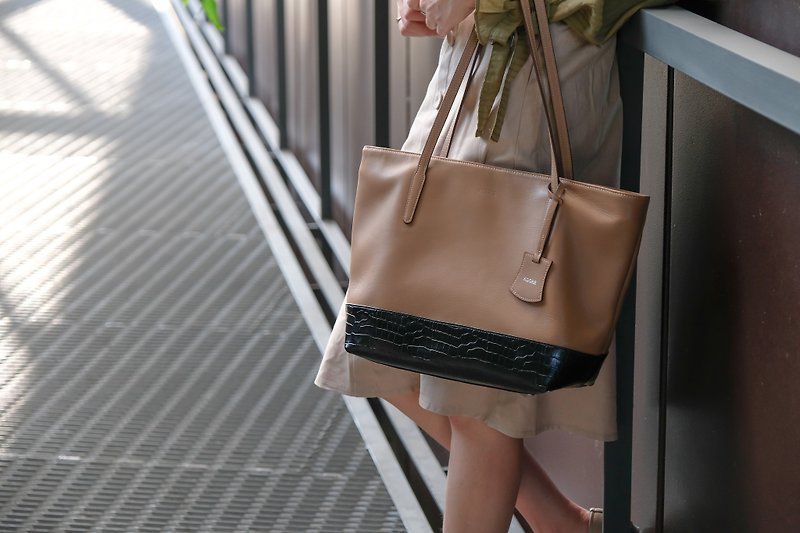 Harbour Tote Bag - Camel - Handbags & Totes - Genuine Leather Brown