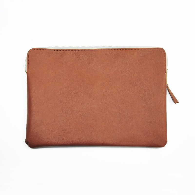 Bellagenda 10.5" Tablet Computer Bag Customized Branding Sundries Bag Protective Case Saddle Brown Valentine's Day Gift - กระเป๋าเครื่องสำอาง - หนังเทียม สีนำ้ตาล