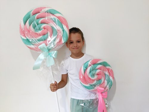 Decorukami Giant lollipop decoration - pink & mint lollipop - Candyland decor - Candy shop