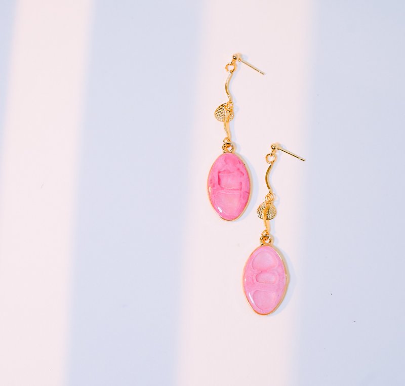 Pills Pink Beach earrings - ต่างหู - เรซิน สึชมพู