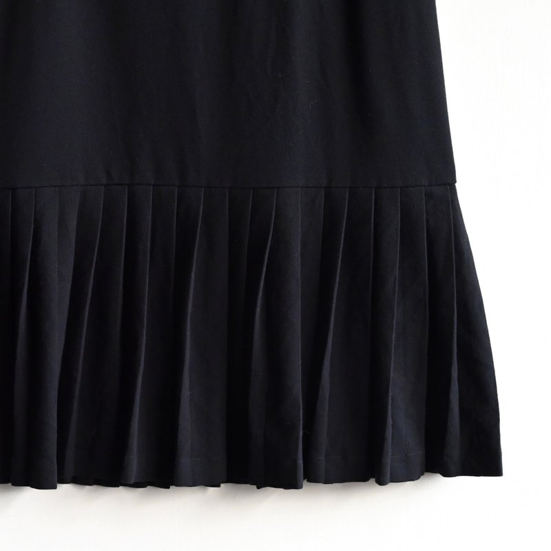 [Egg Plant Vintage] Black Star Pleated Suede High Waist Vintage Long Skirt - Skirts - Other Man-Made Fibers Black