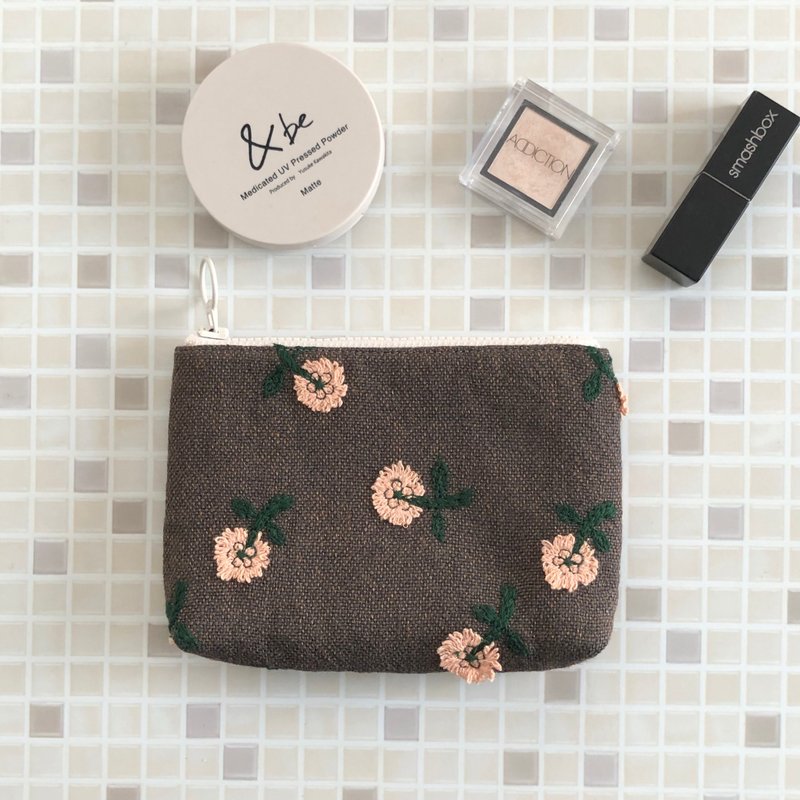 mina perhonen mini cosmetic pouch skip handmade flower lover made in japan - กระเป๋าเครื่องสำอาง - ผ้าฝ้าย/ผ้าลินิน สีนำ้ตาล