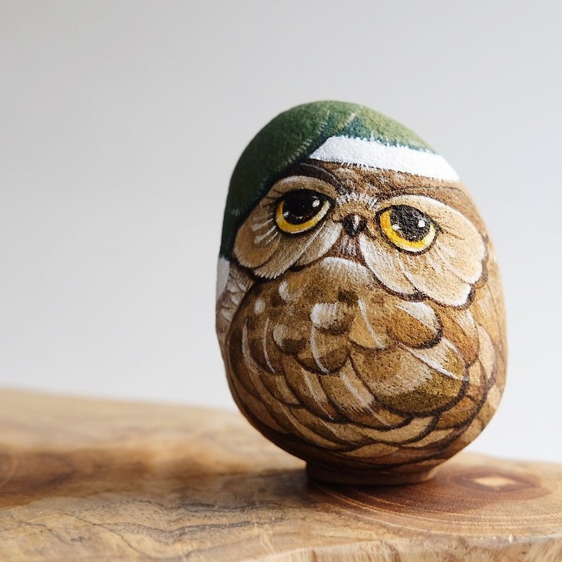 Owl stone painting,original art,handmade gift. - 裝飾/擺設  - 防水材質 咖啡色