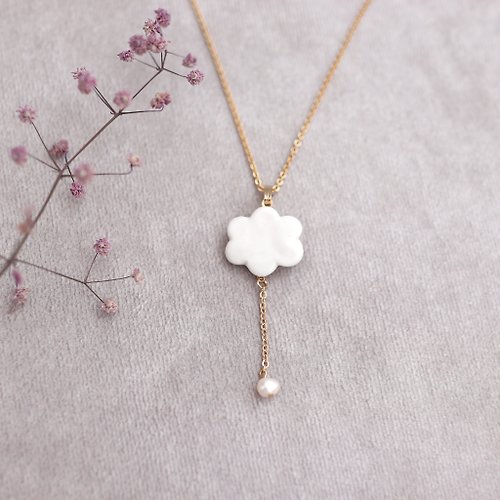 po-to-bo Cloud necklace
