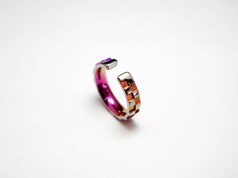 Pure titanium checkered ear cuff (small) Ichimatsu TITAN Ear Cuff Ring (Pink Purple) - General Rings - Precious Metals Multicolor