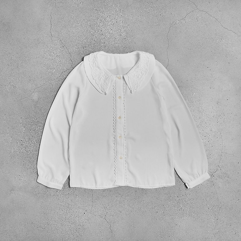 Vintage Chiffon Blouse - เสื้อผู้หญิง - วัสดุอื่นๆ ขาว