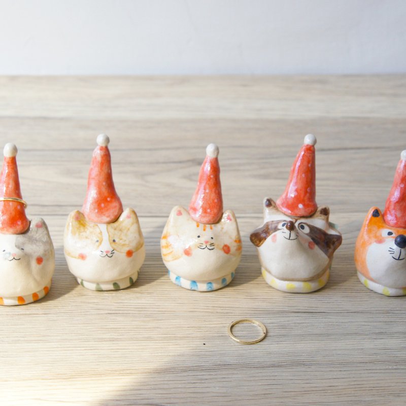 [Small things in life] Animal big head ceramic ring holder / ring hand holder / ring stand - Storage - Pottery Multicolor