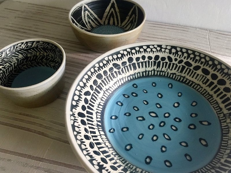 平野芸術の基礎シリーズ - ダンス少し大きいディスク_土器皿 - 小皿 - 陶器 ブルー