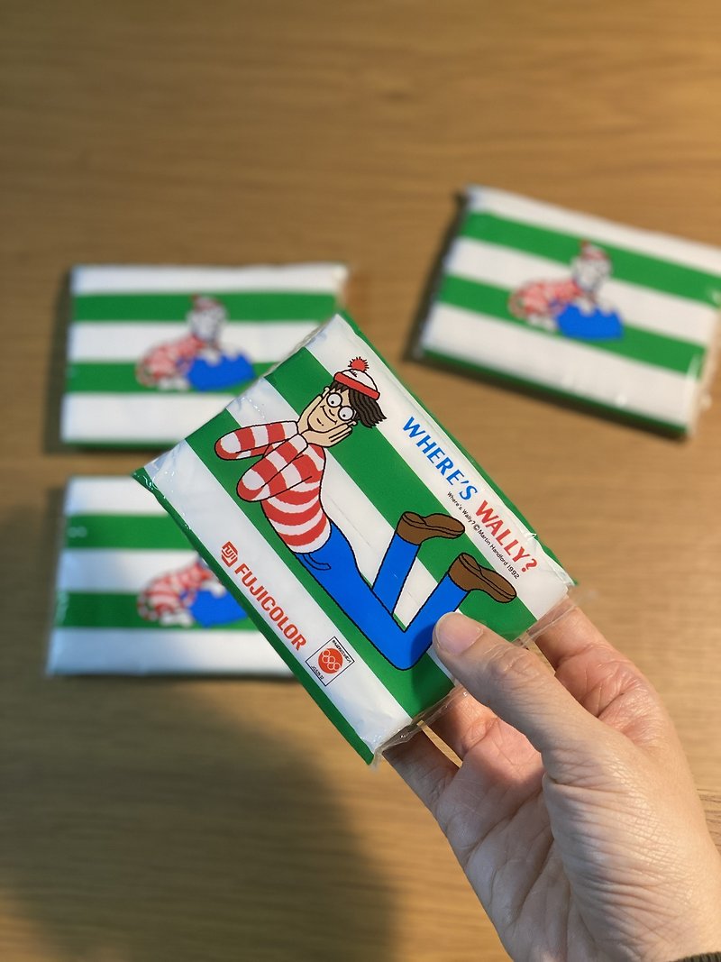 FUJICOLOR and Wheres Wally tissue paper with Olympics mark - กล่องทิชชู่ - กระดาษ 
