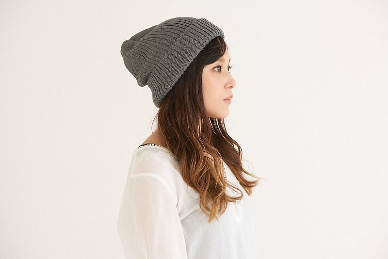 Made in Japan 100% Luxury Mulberry Silk Beanie - Ultra Soft - Mens & Womens - หมวก - ผ้าไหม สีเทา
