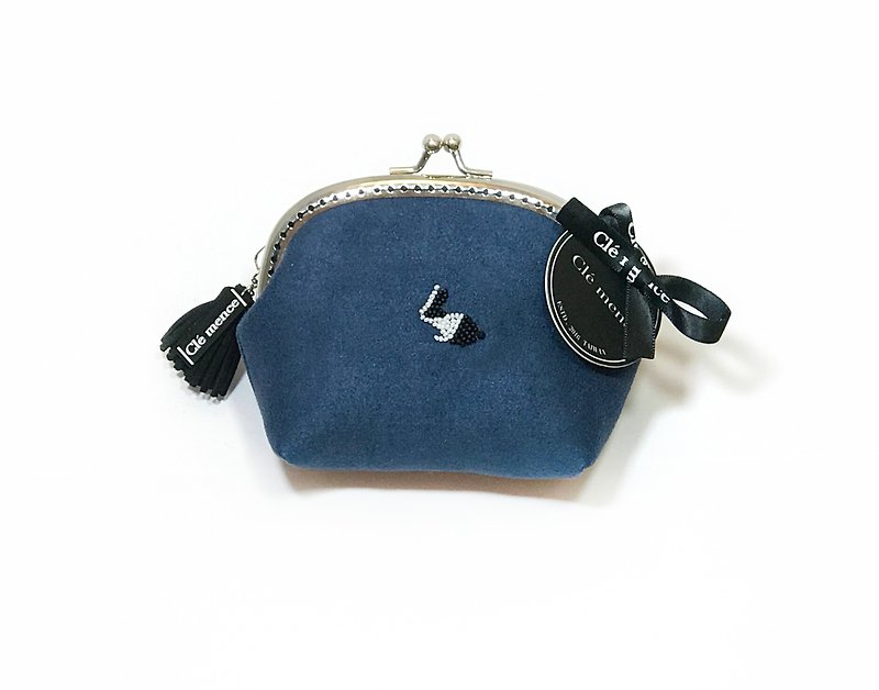 兔子縫珠手工限量拱型口金包-深藍色 - 零錢包/小錢包 - 聚酯纖維 藍色