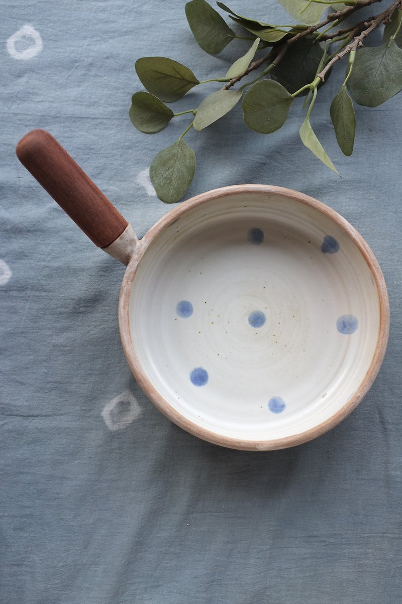 木製ハンドル付きセラミックブロー - 皿・プレート - 陶器 ホワイト