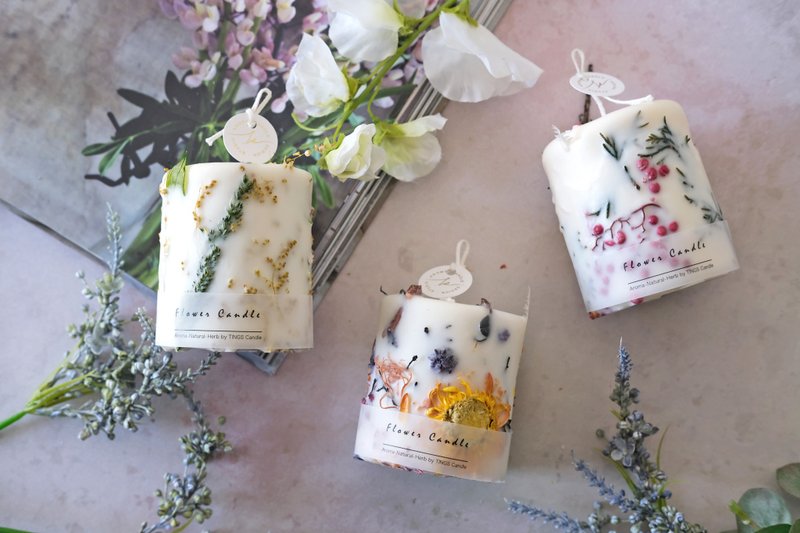 Flower Series Flower World Flower Gift Valentine's Day Gift Dry Flower Scented Candle - เทียน/เชิงเทียน - ขี้ผึ้ง 