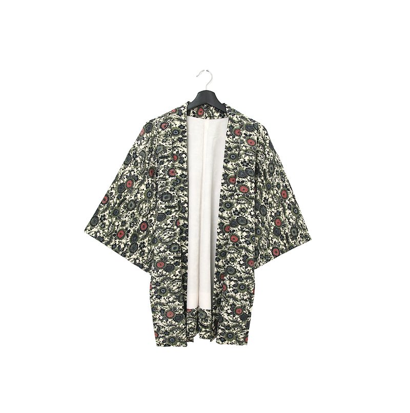 Back to Green-Japan brings back colorful feather-original all-over classical flowers/vintage kimono - เสื้อแจ็คเก็ต - ผ้าไหม 