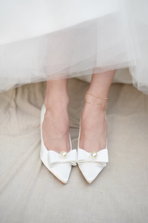 Dahlia Blanc 韓國製蝴蝶結珍珠尖頭中跟婚鞋