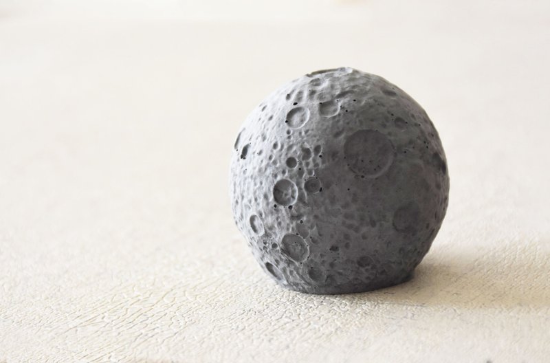 Diamond Charcoal Stone-Moon/Interstellar Space - Fragrances - Cement Gray