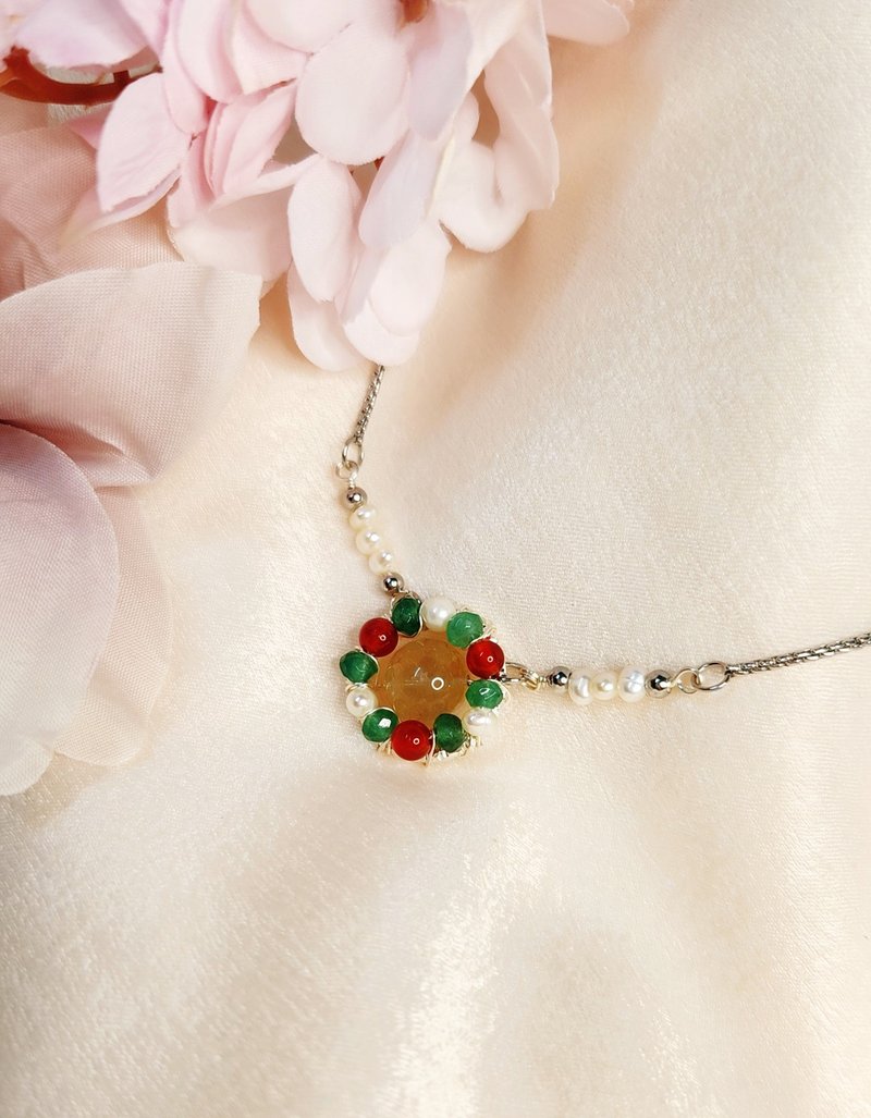 祝福槲寄生【紅紅綠綠】-金髮晶 東菱玉 紅瑪瑙 金屬線編織項鍊 - 項鍊 - 半寶石 紅色