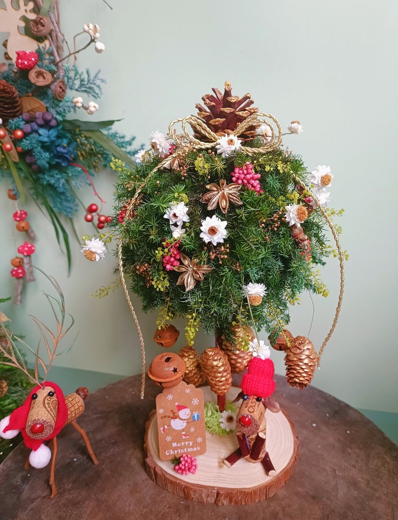 Everlasting cedar Christmas tree cork handmade elk dog Christmas hat - Items for Display - Plants & Flowers Green