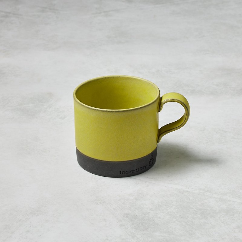 陶 咖啡杯 黃色 - 日本美濃燒 - 圓筒馬克杯 - 芥末黃 (330ml)