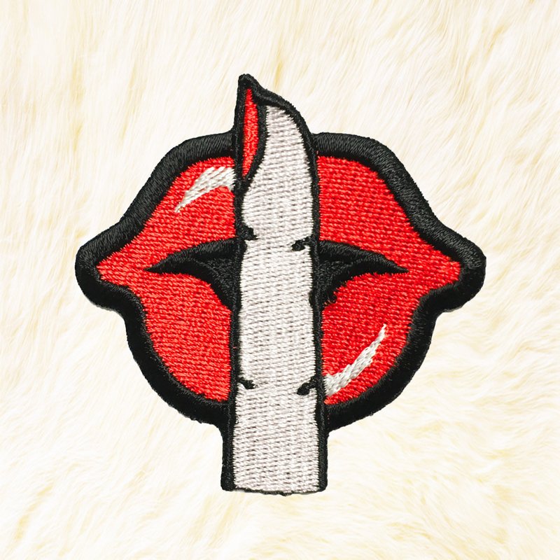 Shhh Red Lips101 Iron on Patch Buy 3 Get 1 Free - 編織/刺繡/羊毛氈/縫紉 - 繡線 紅色