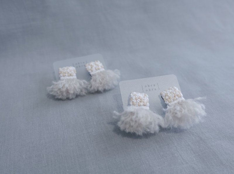 奶霜絮語・手工刺繡耳環 - 耳環/耳夾/耳骨夾 - 羊毛 白色