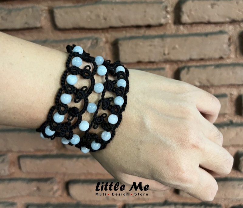 Handmade Gothic Tatting Lace Aquamarine Bracelet - 手鍊/手環 - 棉．麻 黑色