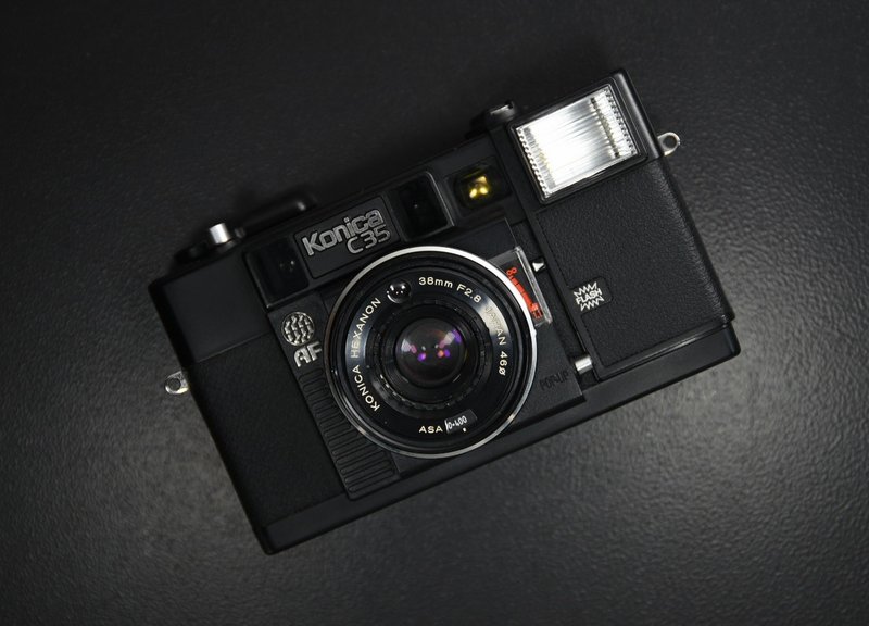 【經典古物】柯尼卡 KONICA C35 AF 旁軸相機 底片相機 傻瓜相機 - 相機/拍立得/底片相機 - 其他材質 