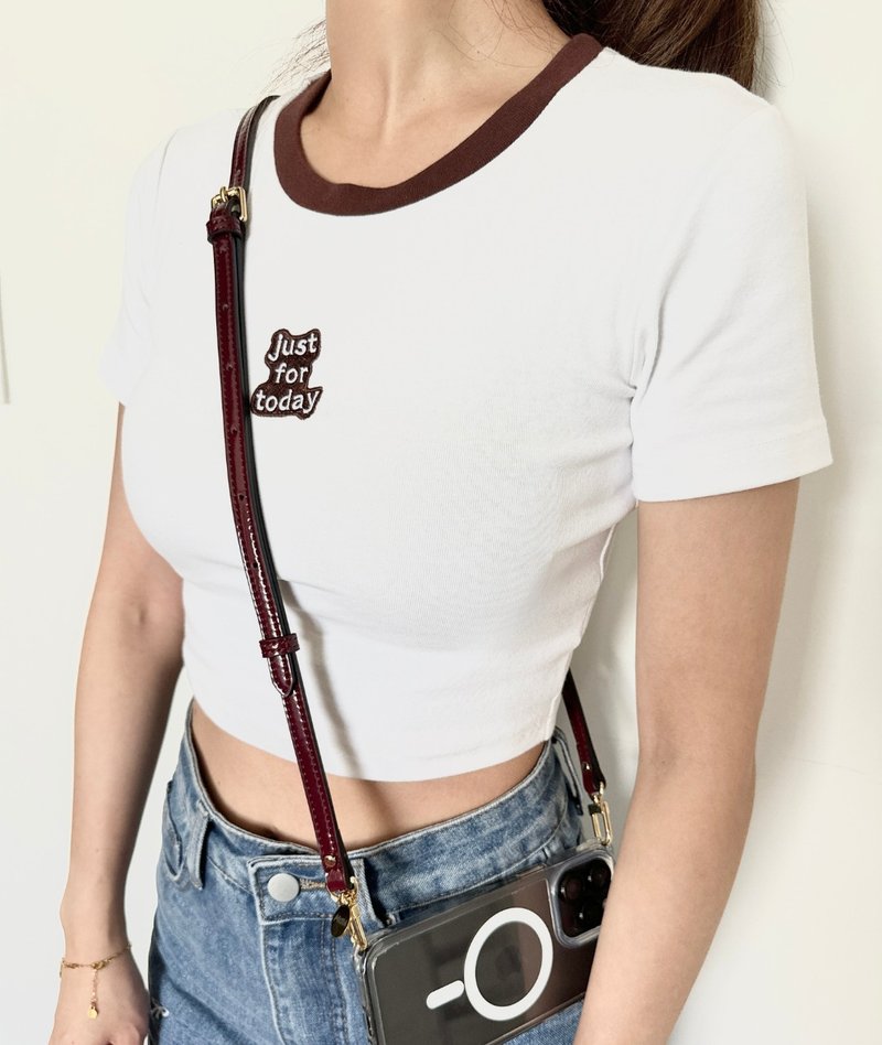 【MISIA】449 Body Strap 漆皮皮革長背帶-勃根地紅 - 手機配件 - 人造皮革 