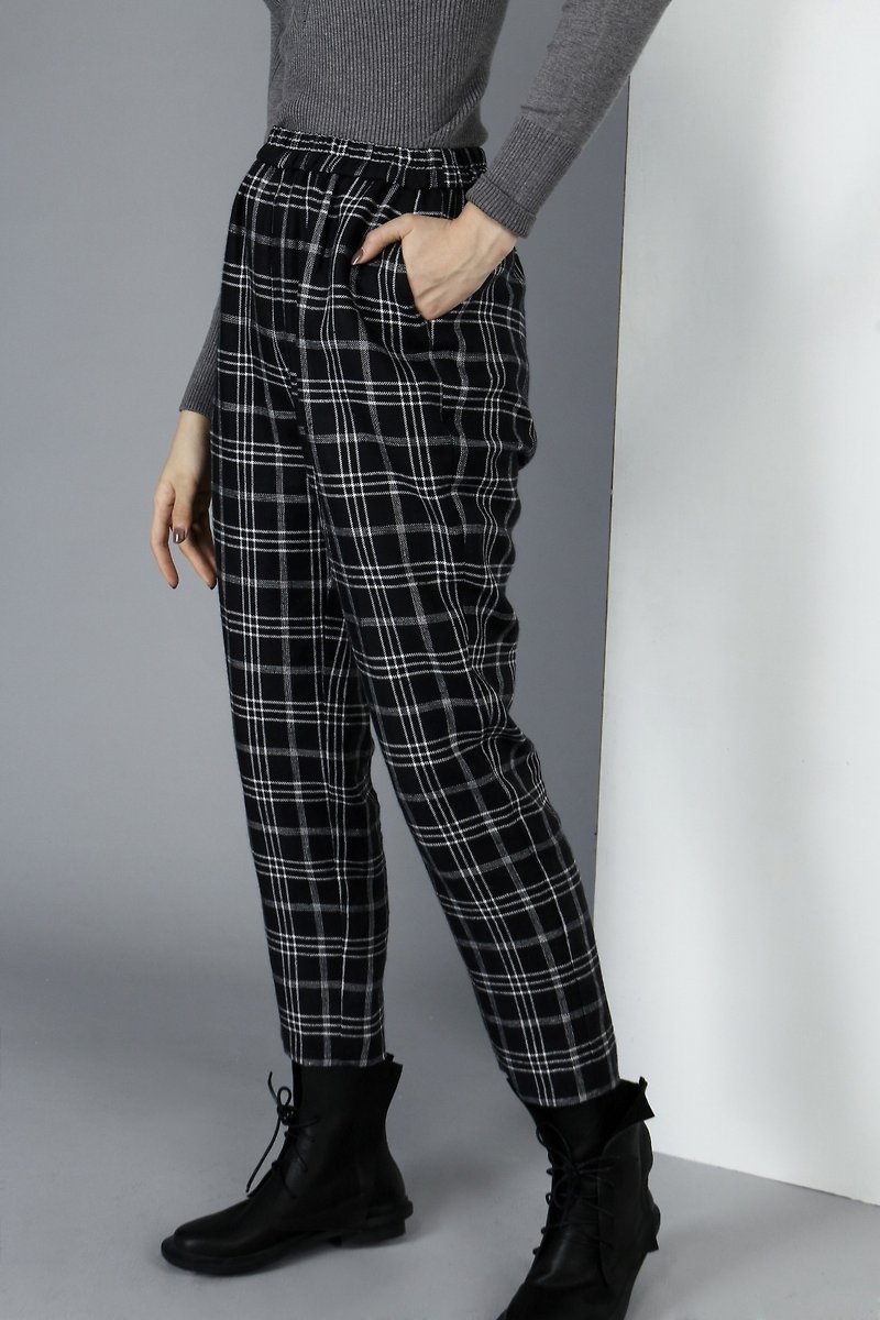 【Custom】Black and white plaid pants - กางเกงขายาว - ผ้าฝ้าย/ผ้าลินิน สีดำ