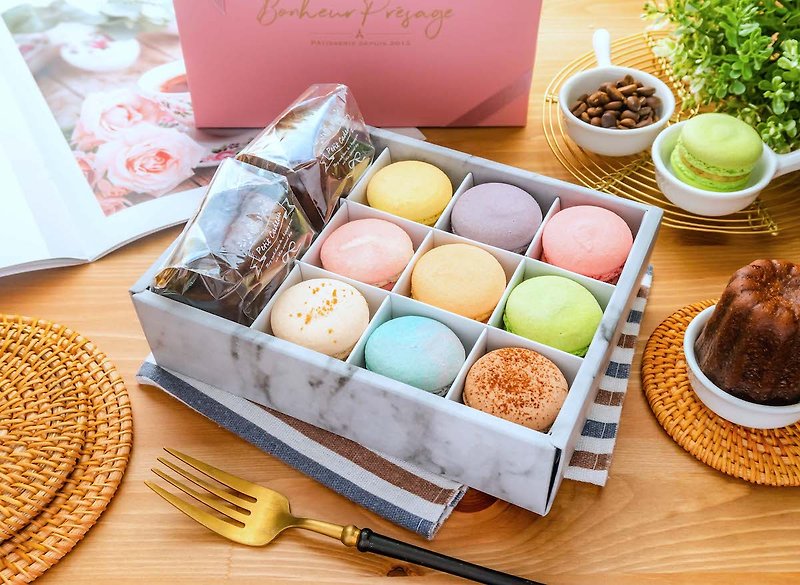 [Free Shipping] Angel Temptation 9 Macarons 2 Claro Ribbon Gift Box Paper Bag - Cake & Desserts - Fresh Ingredients 