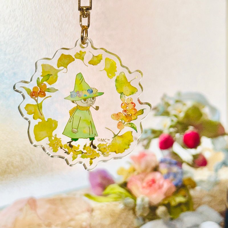 【Pinkoi x Moomin】Beautiful watercolor flowers of Moominvalley Keychain - Keychains - Plastic Multicolor