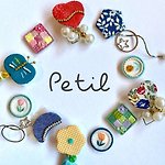  Designer Brands - Petil