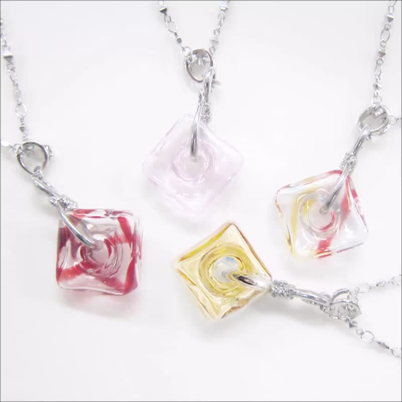 Diffuser Donut Necklace Square Shaped Aroma Glass with Oil Dropper - Necklaces - Colored Glass Multicolor