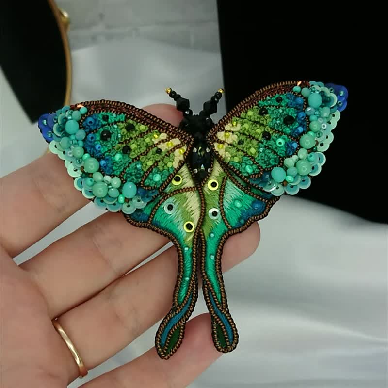 Rainbow Box Butterfly Brooches for Women with Austria Crystal, Rhinestone Women's Brooches & Pins