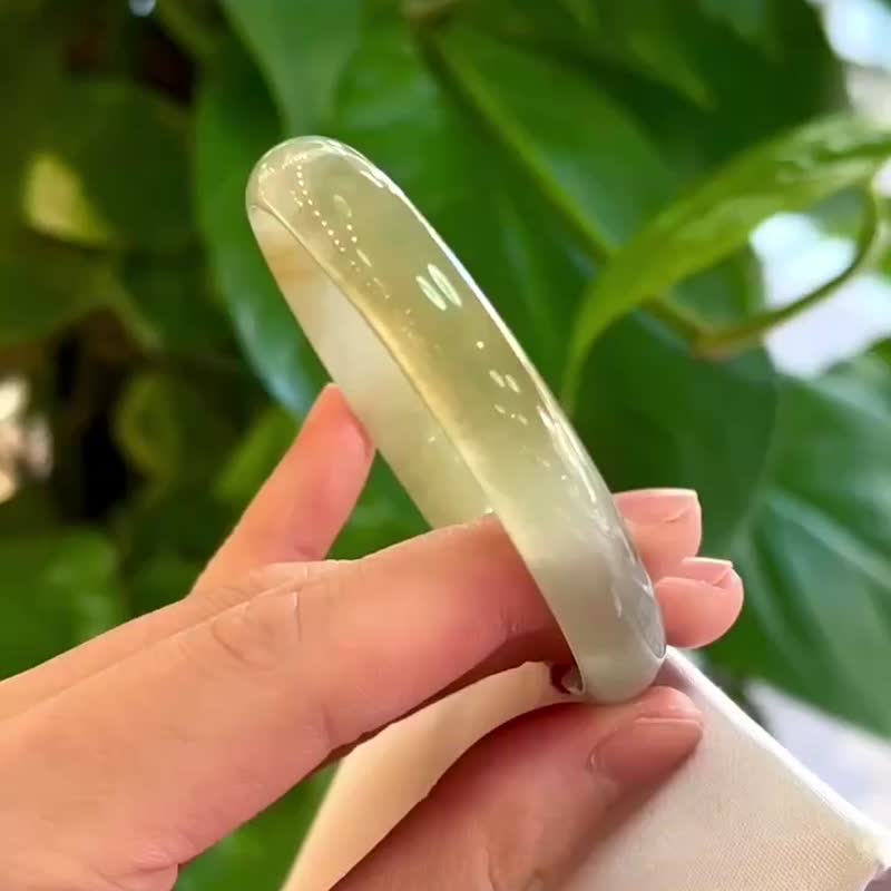 冰玻種 天然翡翠 緬甸 A玉 玉鐲 • 高冰種秋香金絲翡翠貴妃鐲 - 手鍊/手環 - 玉石 綠色