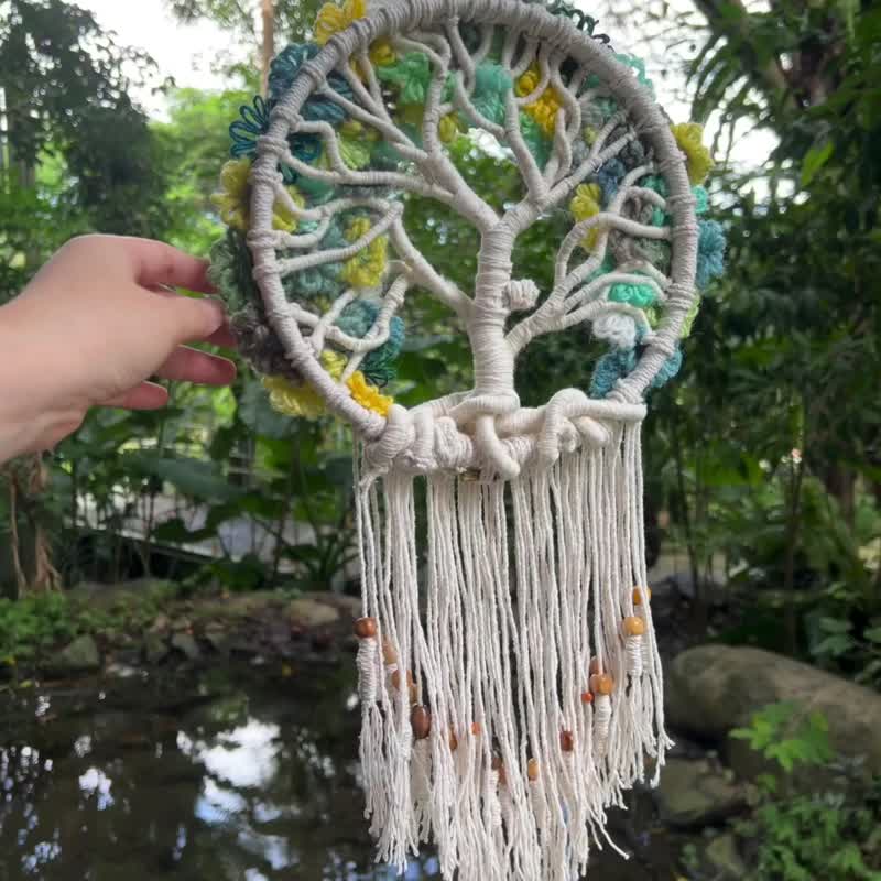 Green light flower tree of life braided rope dream catcher - ตกแต่งผนัง - ผ้าฝ้าย/ผ้าลินิน สีเขียว