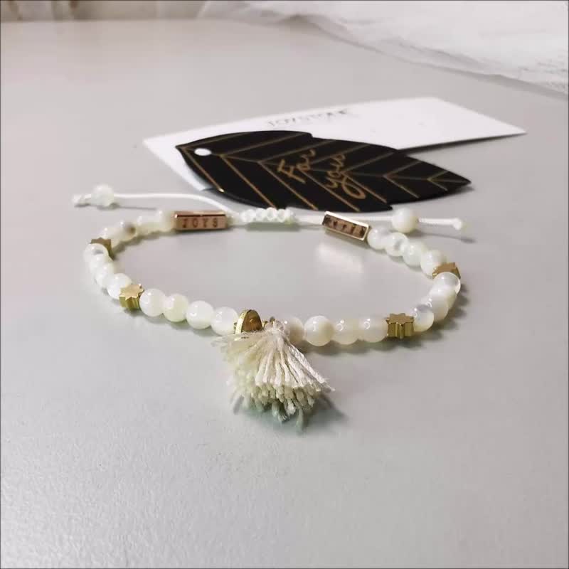 Skinny Bracelet Shell Pearl Star Beaded Adjustable Slip Knots Petite Tassel - สร้อยข้อมือ - เครื่องเพชรพลอย ขาว