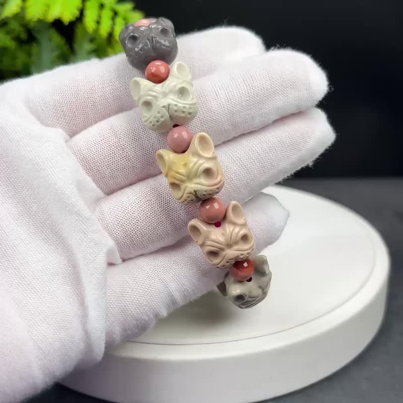 精品趣味阿拉善瑪瑙手串多彩高瓷雕刻可愛鬥牛犬頭單圈女招財辟邪 - 手鍊/手環 - 半寶石 多色