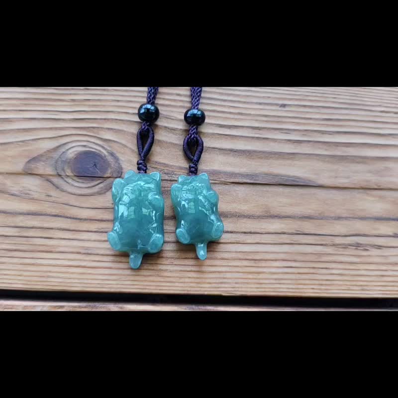 Pro-Cui Natural Guatemala Jade Ice Green Cute Lying Cat Adjustable Rope Chain - สร้อยคอ - หยก สีเขียว