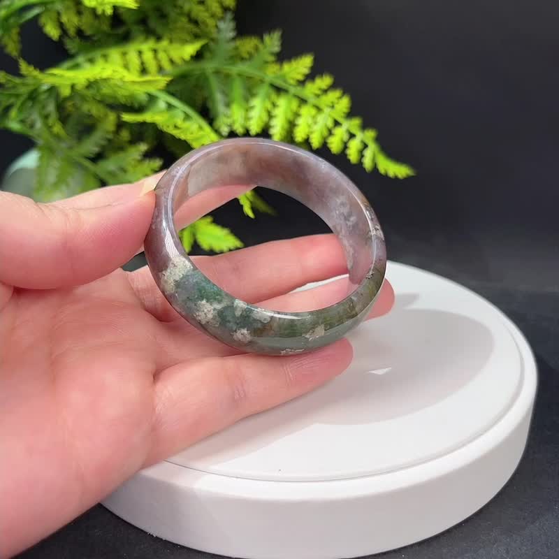 Ice moisturizing water grass agate bracelet 52MM green and purple two-color starlight floating flower moss chalcedony bracelet optimistic upward - สร้อยข้อมือ - เครื่องประดับพลอย 