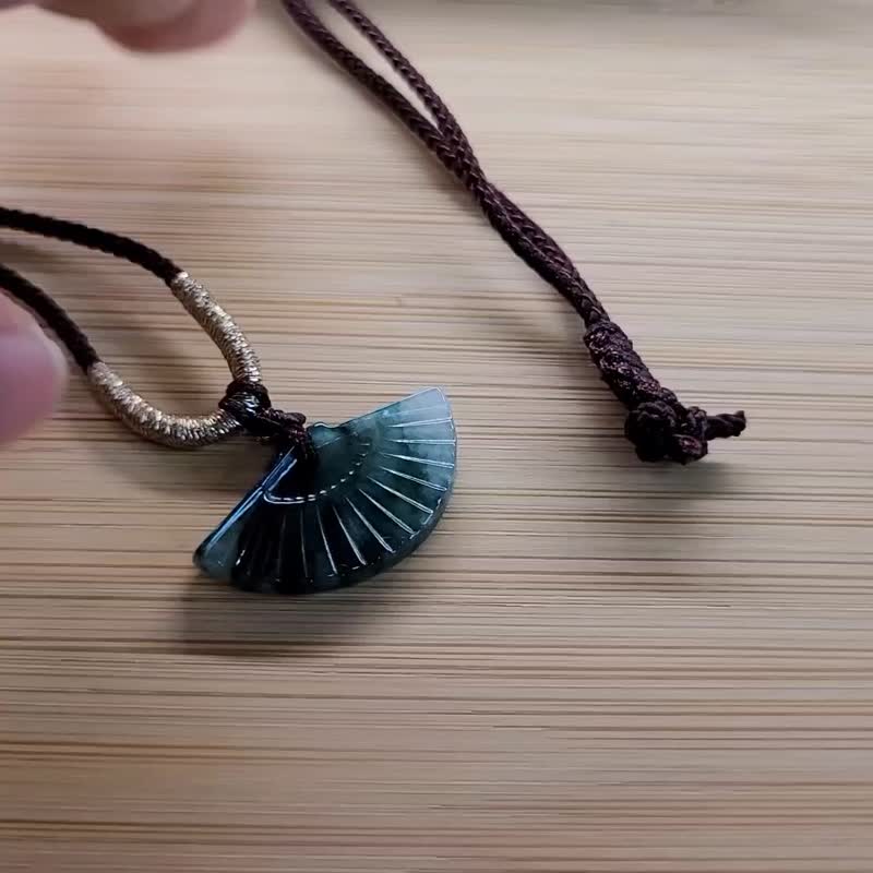 親翠 天然翡翠 冰藍水漂亮小扇子調整式繩鏈 - 項鍊 - 玉石 多色