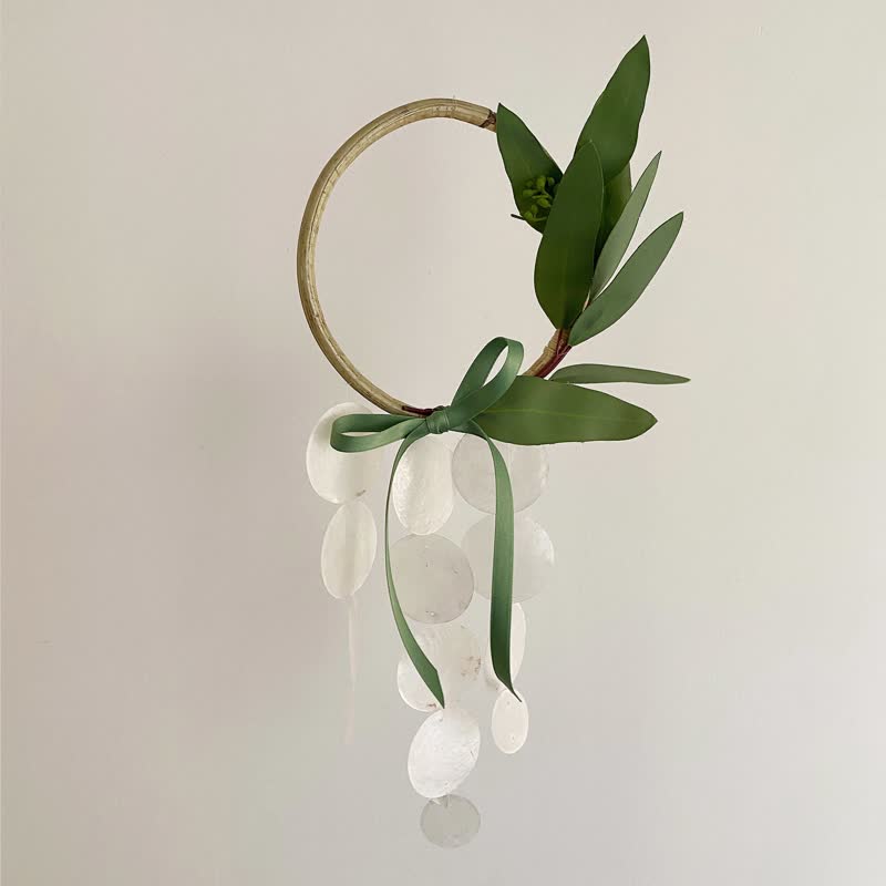 DIY-KIT | Brisbane Florist eucalyptus Wreath | Shell Wind Chime Mobile|#0-621 - อื่นๆ - เปลือกหอย ขาว