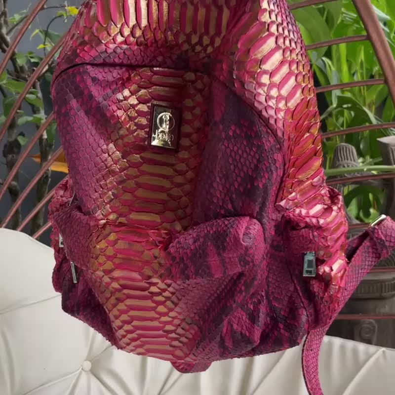 Red Golden Python Leather Backpack Snakeskin Rucksack Laptop Bag Hand Luggage - 後背包/背包/書包 - 真皮 紅色