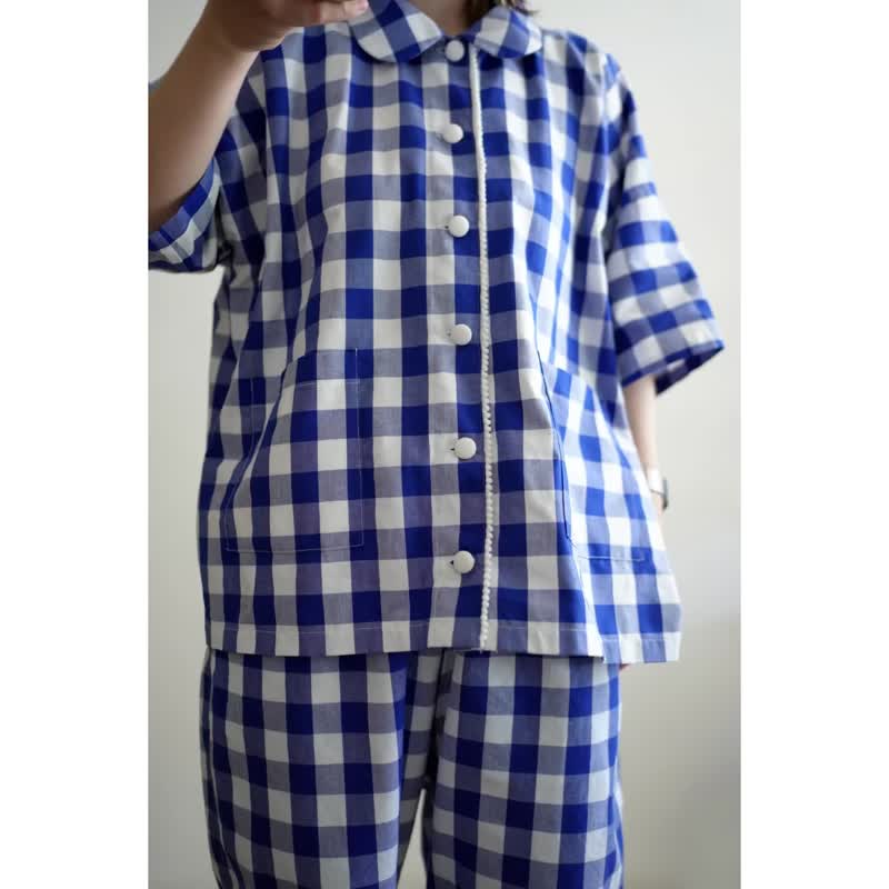 Blue and white large checkered small lace wide shirt - Women's Shirts - Cotton & Hemp Blue