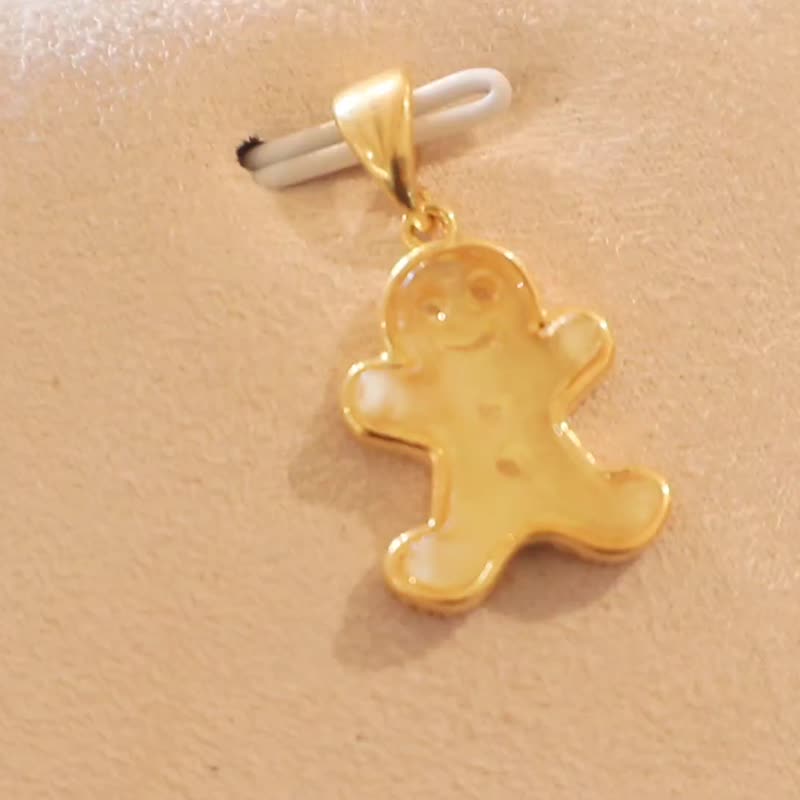 925 silver AMBER gingerbread man pendant necklace - สร้อยคอ - เครื่องเพชรพลอย สีทอง