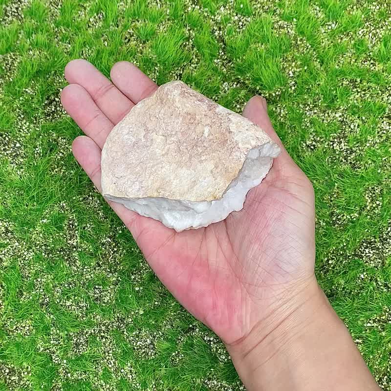 天然原礦瑪瑙白晶花簇小晶洞 白水晶 居家 辦公室 療癒 能量擺件 - 其他 - 水晶 多色