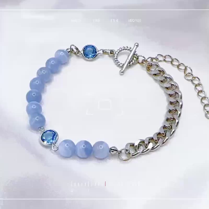 Doris朵莉絲女神~波光系列藍紋瑪瑙水晶手鍊~客製化  生日 - 手鍊/手環 - 玉石 藍色