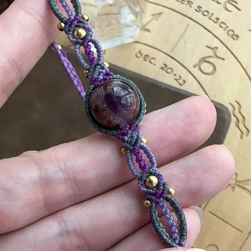 BB29 ethnic style Wax thread braided purple ghost crystal Bronze bead bracelet (adjustable length) - สร้อยข้อมือ - เครื่องเพชรพลอย สีม่วง