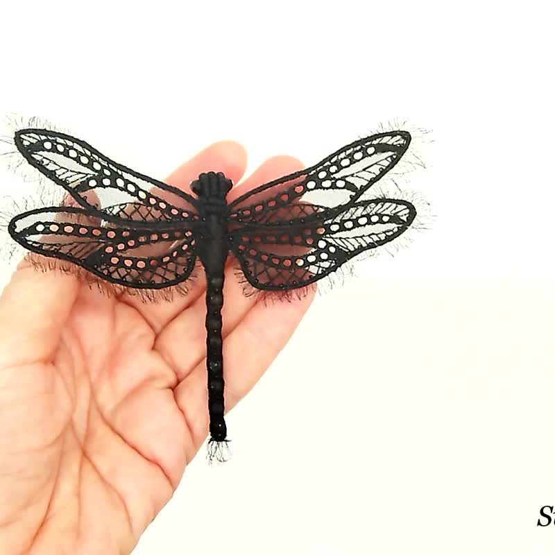PDF Black Dragonfly Embroidered pattern Stumpwork technique tutorial - 手工藝教學/工具書 - 其他材質 